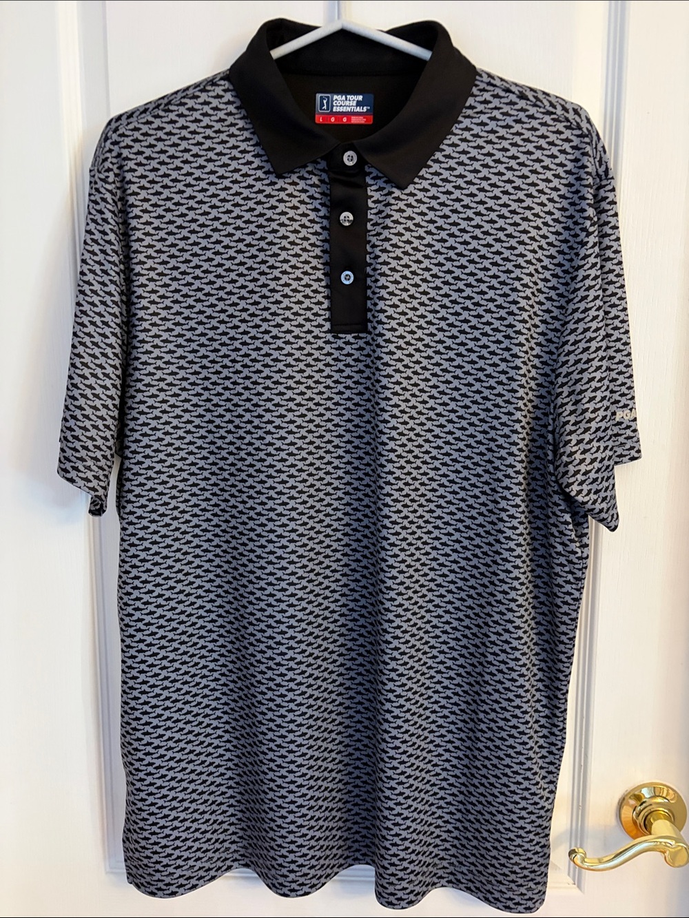 Men's PGA Tour Black & Gray Shark Patterned Polo Shirt NWOT